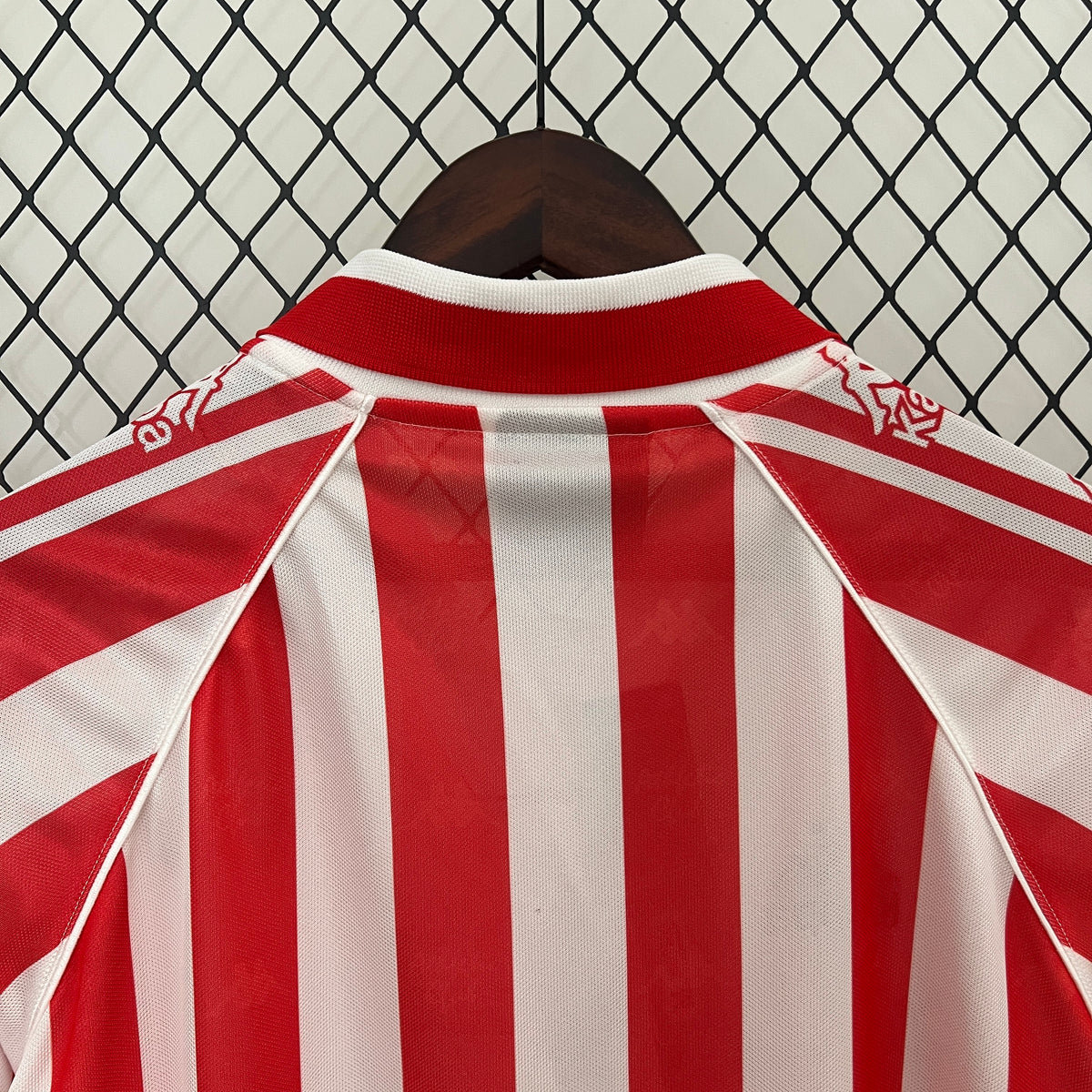 LOCAL 1998 · EDICIÓN ESPECIAL · athletic club · Vista y detalles
