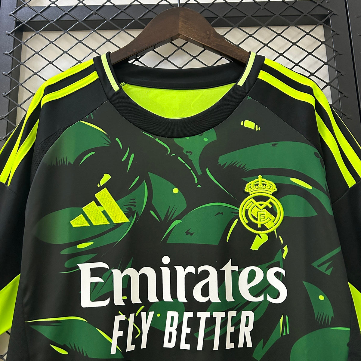 EDICIÓN ESPECIAL 2024/25 · real madrid · Vista y detalles