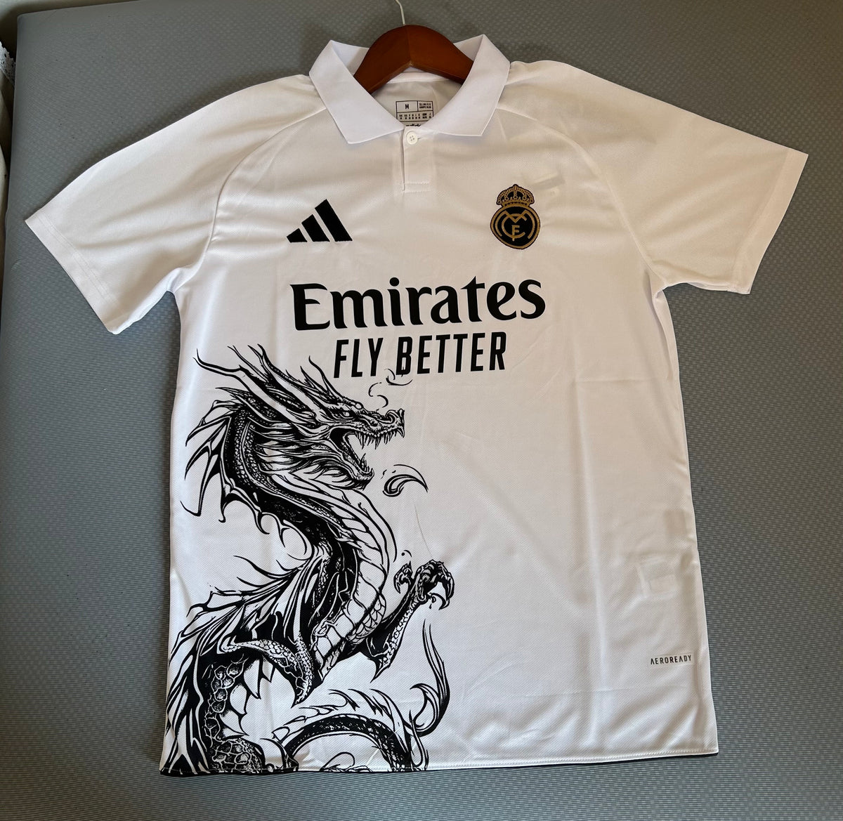 EDICIÓN ESPECIAL 2025/26 · real madrid · Vista y detalles