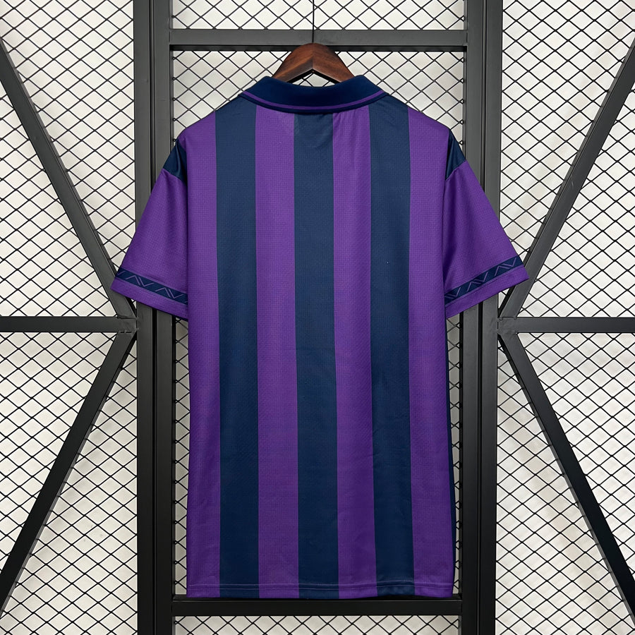 VISITANTE 1995/97 · tottenham · Vista trasera
