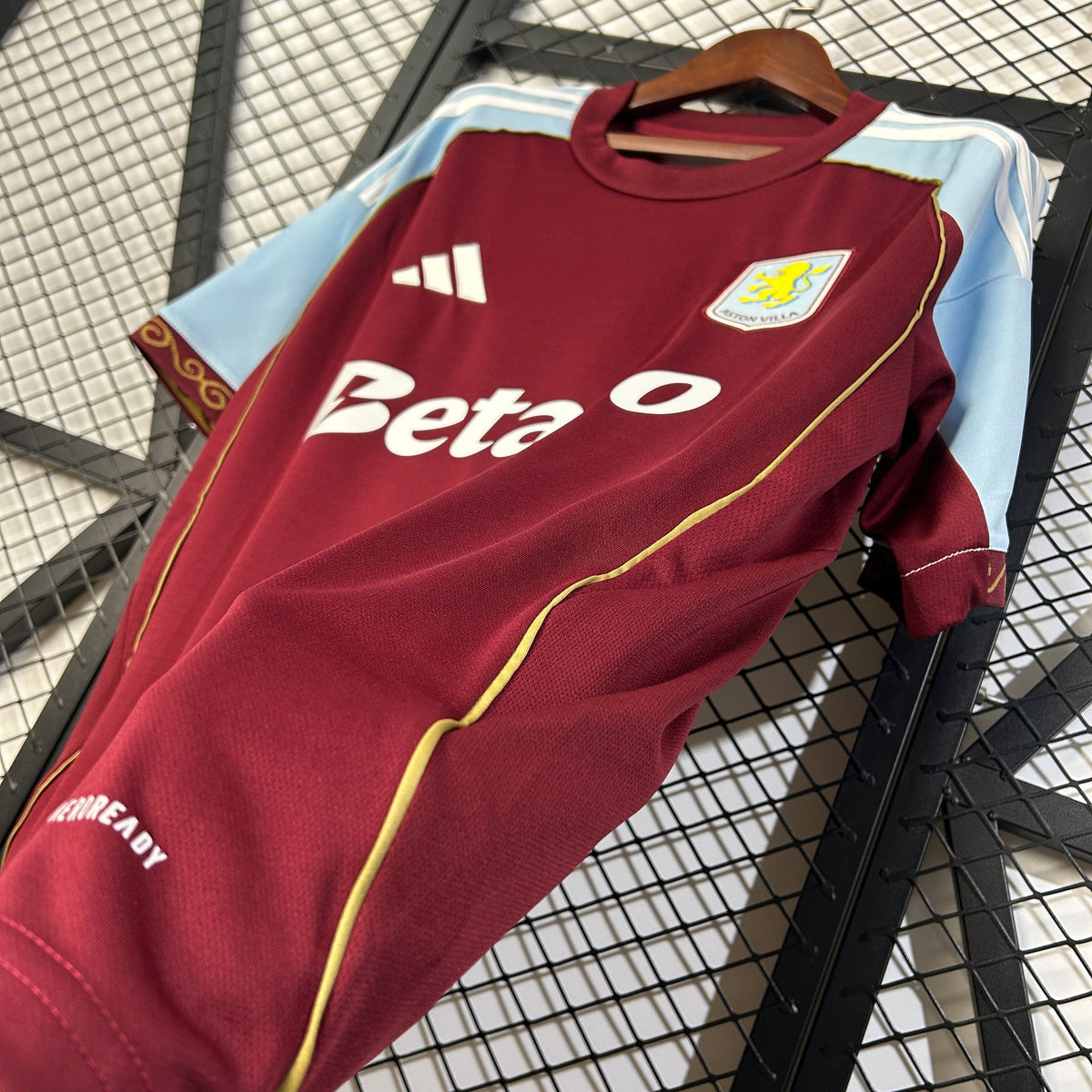 LOCAL 2025/26 · aston villa · Vista y detalles