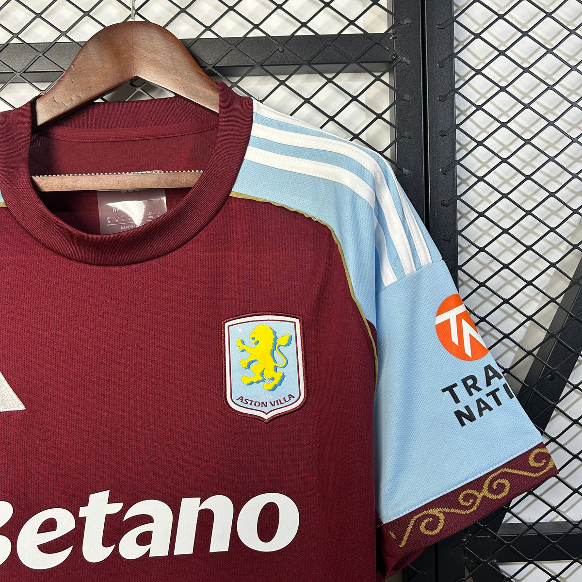 LOCAL 2025/26 · aston villa · Vista y detalles