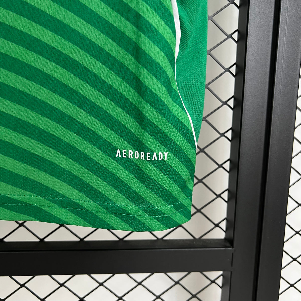 VISITANTE 2025/26 · newcastle united · Vista y detalles