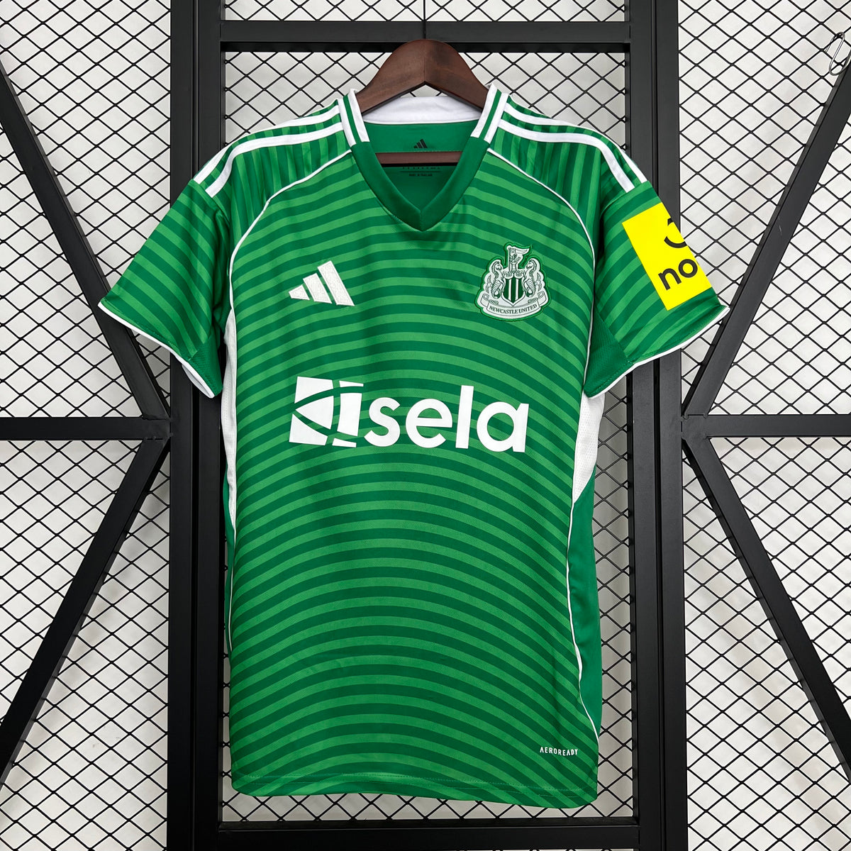VISITANTE 2025/26 · newcastle united · Vista y detalles