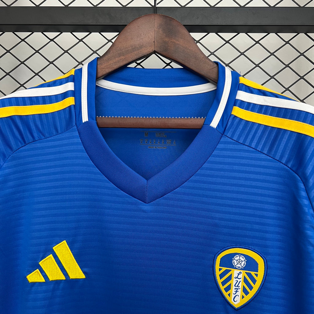 VISITANTE 2025/26 · leeds united · Vista y detalles