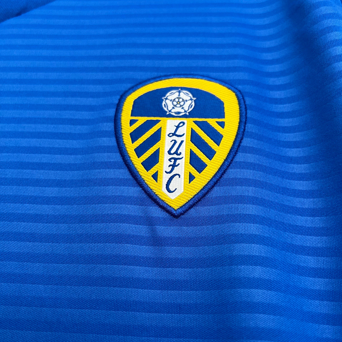 VISITANTE 2025/26 · leeds united · Vista y detalles