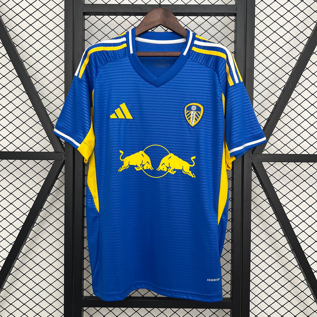 VISITANTE 2025/26 · leeds united · Vista y detalles