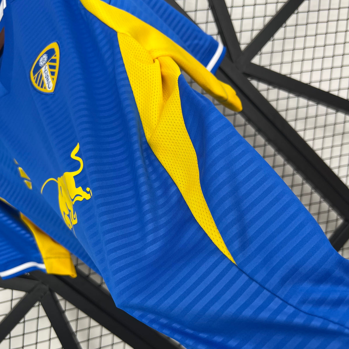 VISITANTE 2025/26 · leeds united · Vista y detalles
