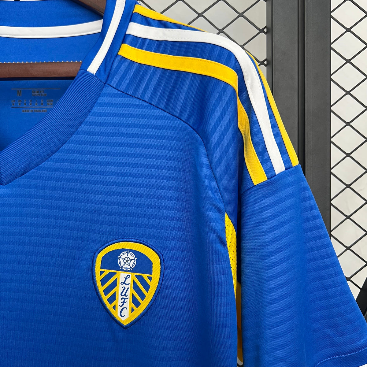 VISITANTE 2025/26 · leeds united · Vista y detalles