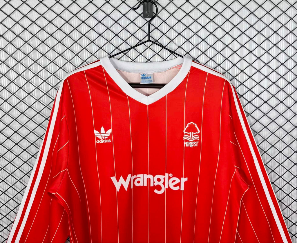 LOCAL 1982/84 · nottingham forest · Vista y detalles