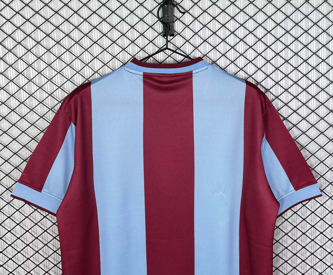 LOCAL 1999/00 · aston villa · Vista y detalles