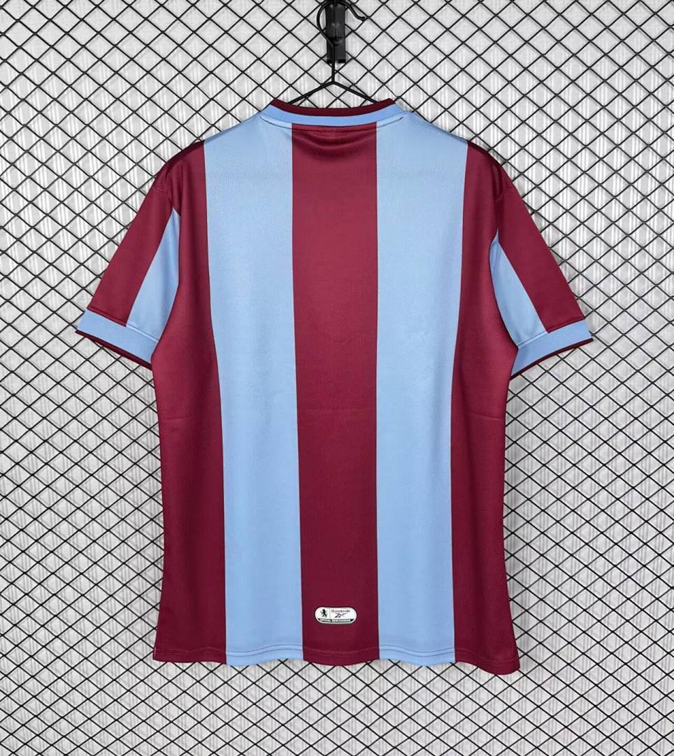 LOCAL 1999/00 · aston villa · Vista trasera