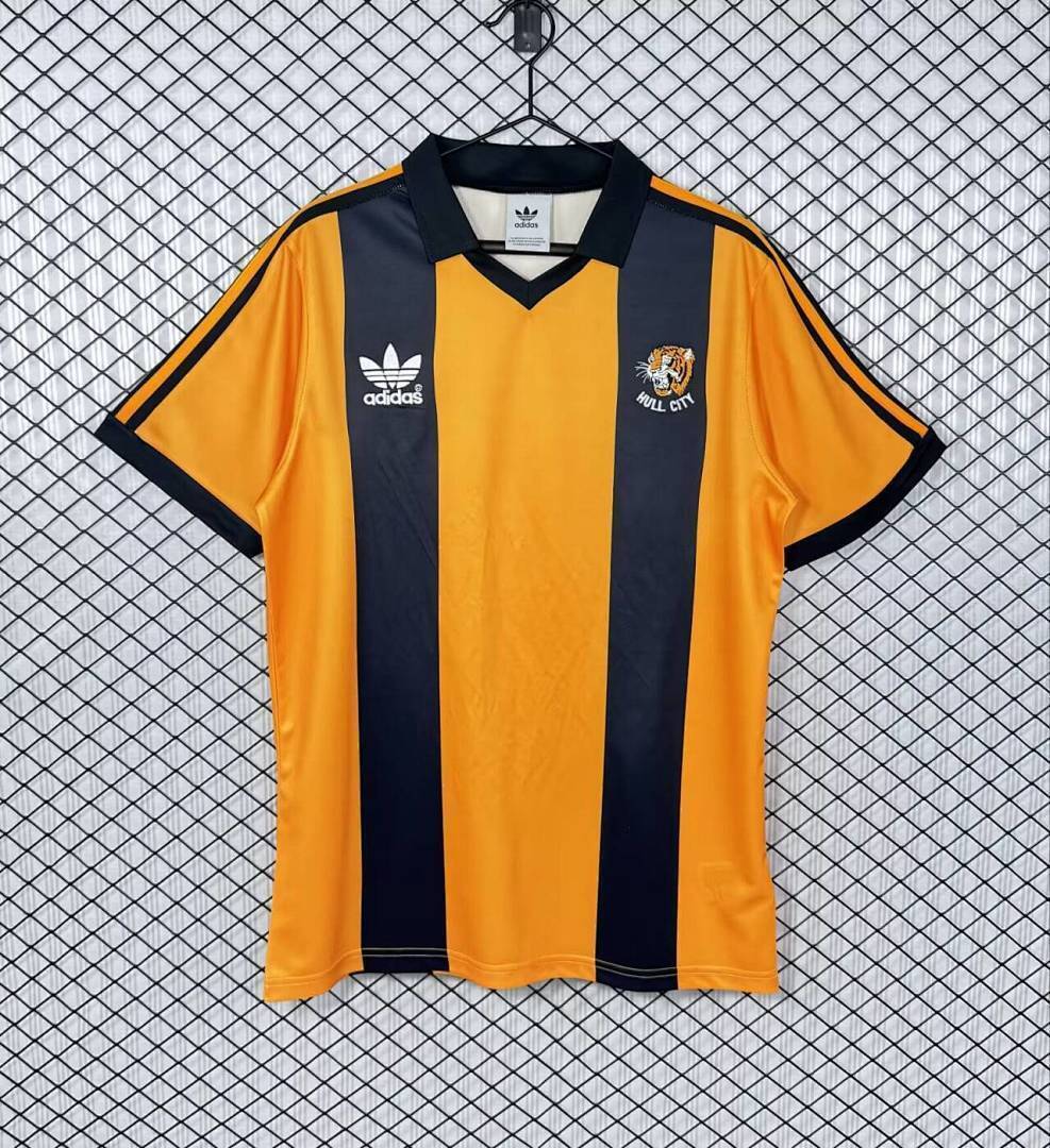 LOCAL 1981/82 · hull city · Vista y detalles
