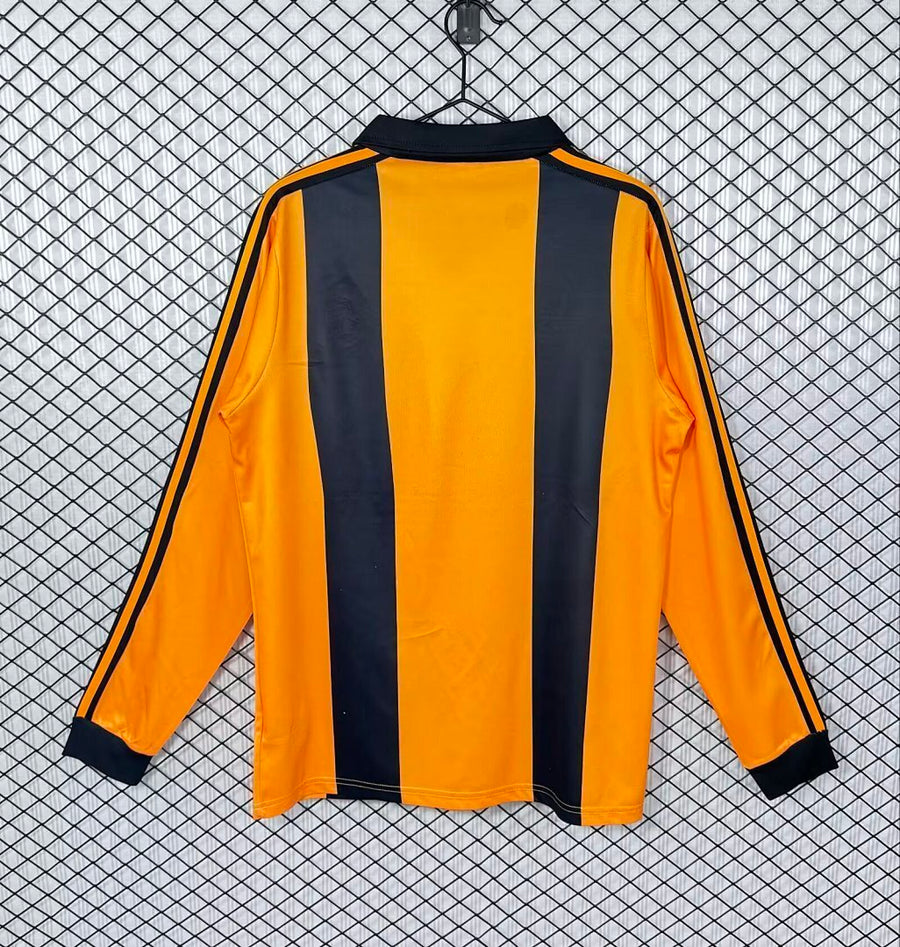 LOCAL 1981/82 · hull city · Vista trasera