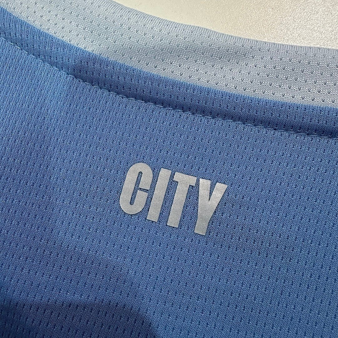 LOCAL 2026/27 · manchester city · Vista y detalles