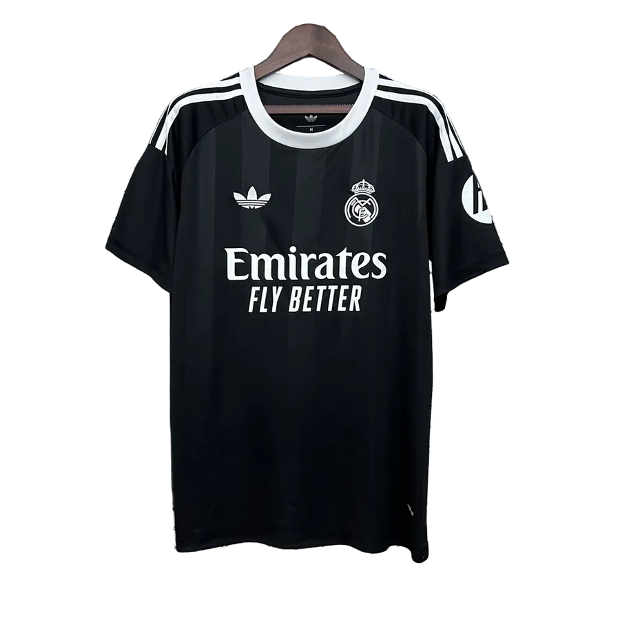 Real Madrid · EDICIÓN ESPECIAL 2025/26 · Manga corta · FAN