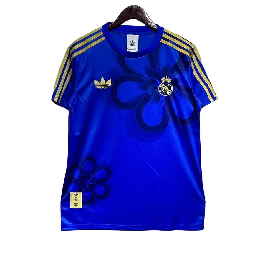 Real Madrid · EDICIÓN ESPECIAL 2025/26 · Manga corta · FAN